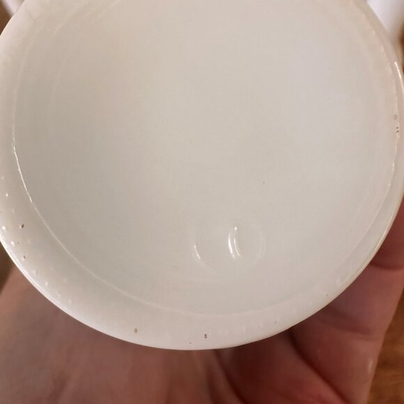 Set of 4 Randall Milk Glass Bud Vases Ribbed Ruffle Edge Wedding Decor White - Picture 9 of 10